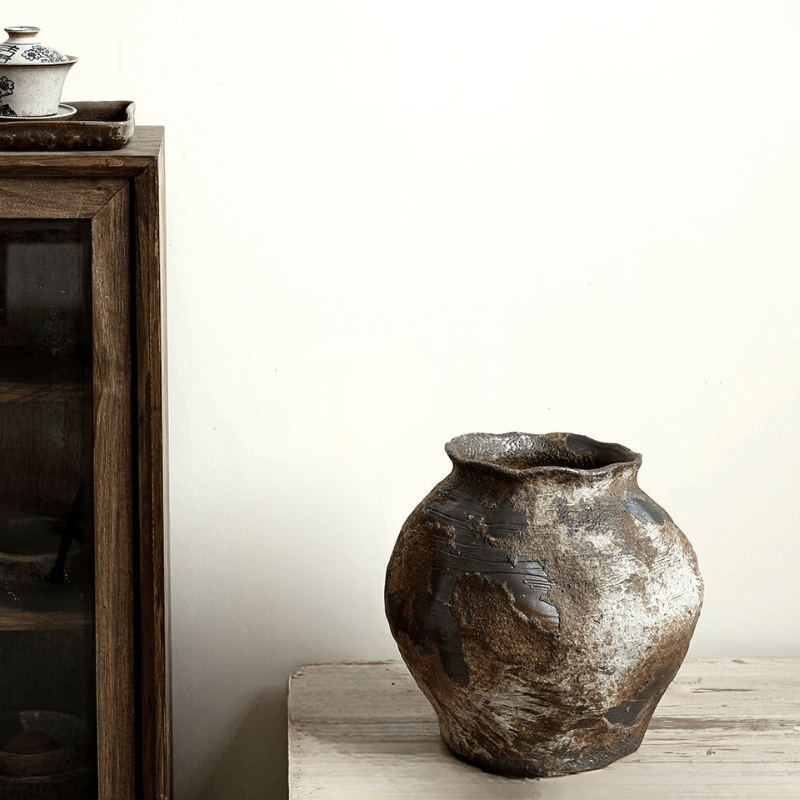 Hom & Ember – Vintage Ceramic Vase - Hom & Ember