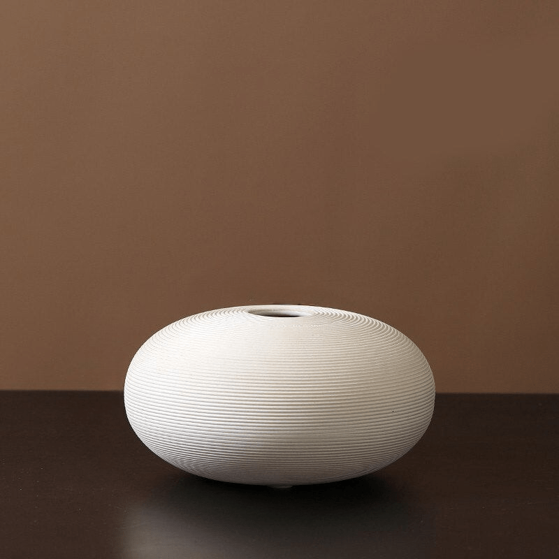 Hom & Ember – Wabi - Sabi Ceramic Vase - Hom & Ember