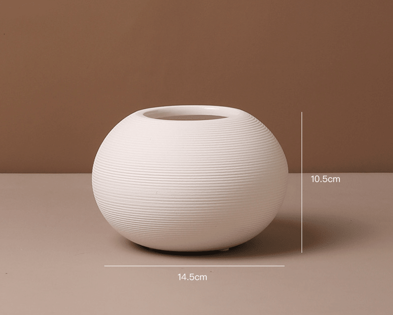 Hom & Ember – Wabi-Sabi Ceramic Vase - Hom & Ember