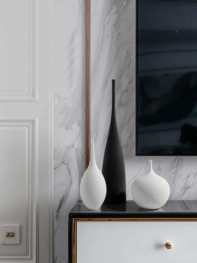 Hom & Ember – Wabi - Sabi Ceramic Vase - Hom & Ember