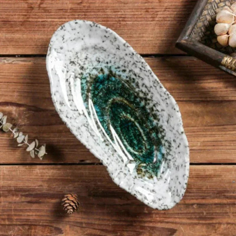 Hom & Ember – Elegant Shell-Shaped Serving Platters in Soft Tones for a Serene Dining Experience